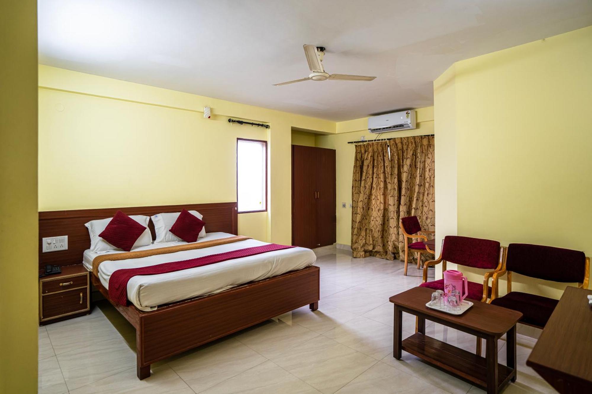 Hotel Vyshak Residency Майсуру Екстер'єр фото